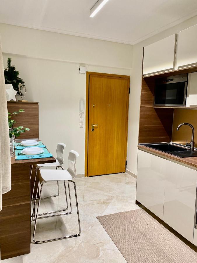 Apartamento Ag.Sofias Pedestrian Area Luxury Ap. & Big Balcony Tesalónica Exterior foto
