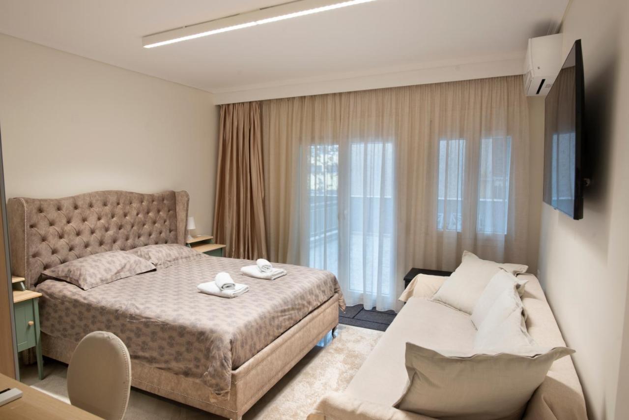 Apartamento Ag.Sofias Pedestrian Area Luxury Ap. & Big Balcony Tesalónica Exterior foto