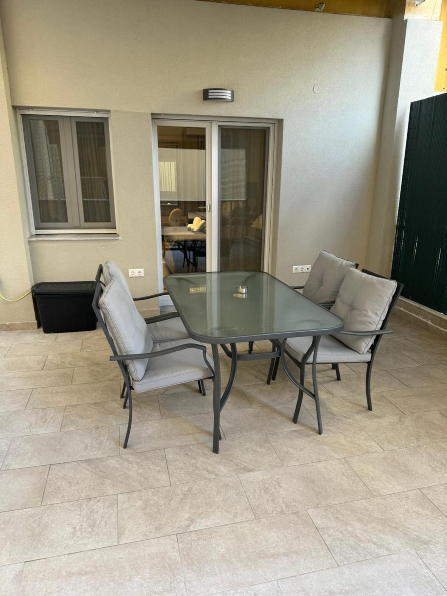 Apartamento Ag.Sofias Pedestrian Area Luxury Ap. & Big Balcony Tesalónica Exterior foto